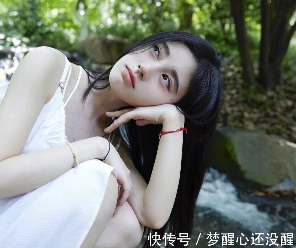 肉感|普通女生有3个特点，请大胆走“纯欲风”路线，天生就有优势