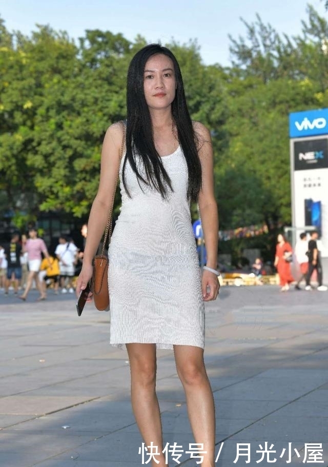 优雅|精美别致的连衣裙简洁大气,优雅的版型更显淑女气质