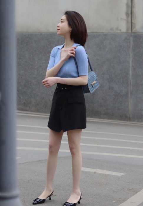 针织衫 秋季,穿什么颜色的衣服显高级?学会这12套穿搭,显白又洋气!