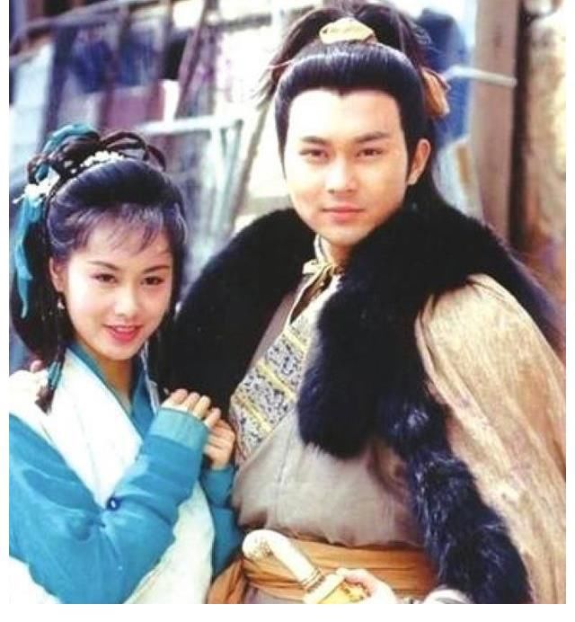 《披荊斬棘》：黃貫中沒加入大灣區(qū)，朱茵沒來現(xiàn)場，竟然是因?yàn)樗?
onload=