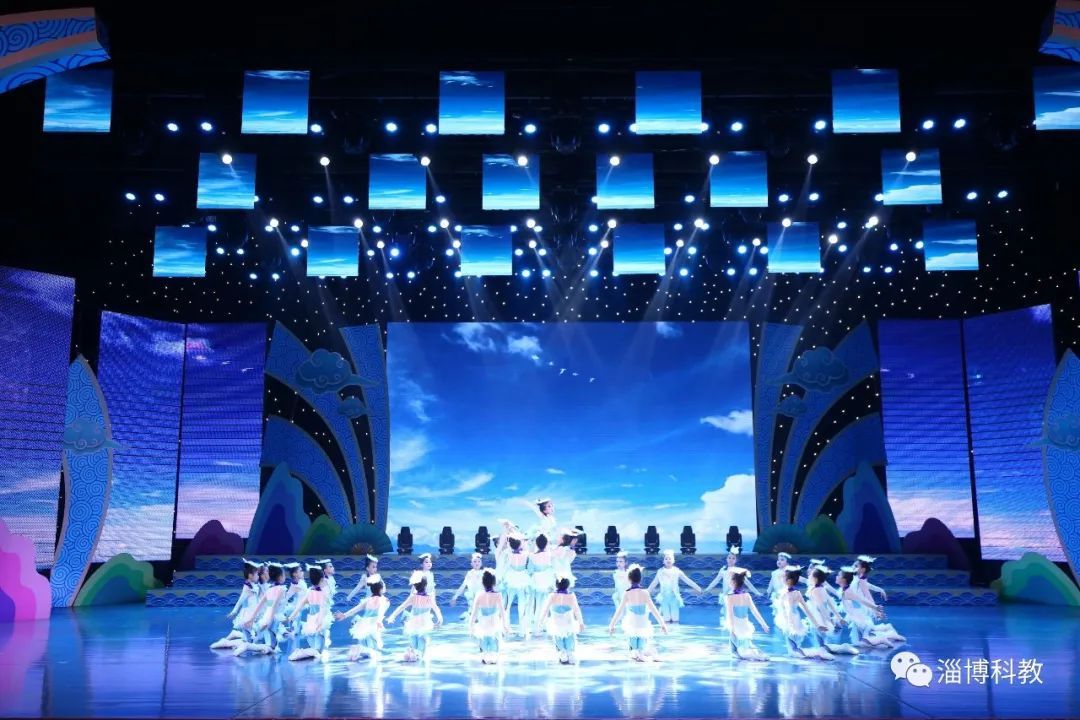 大幕拉開！2022跨年盛典開啟錄制！一起為孩子們加油！