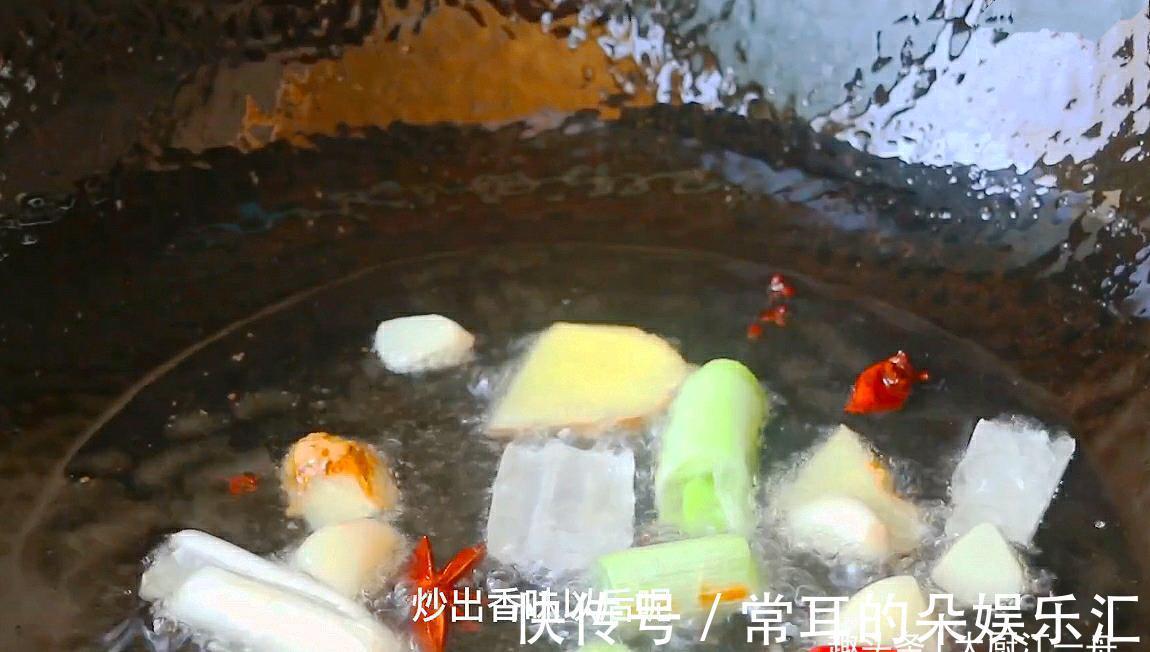 炖排骨|排骨不管怎么做，切记不要直接焯水，教你饭店做法，不腥还不柴