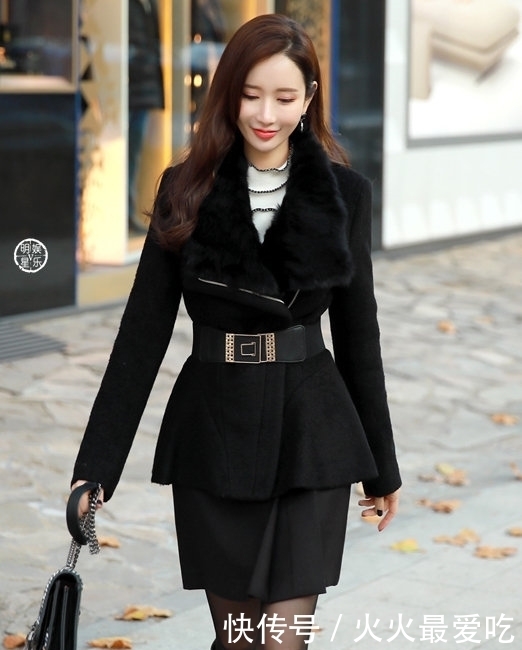 穿出|街拍:长靴黑丝必备,冬天也能穿出性感!