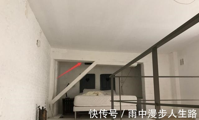 块板|现在业主越来越聪明了!横梁不能拆,就在下面加块板,做收纳宝地