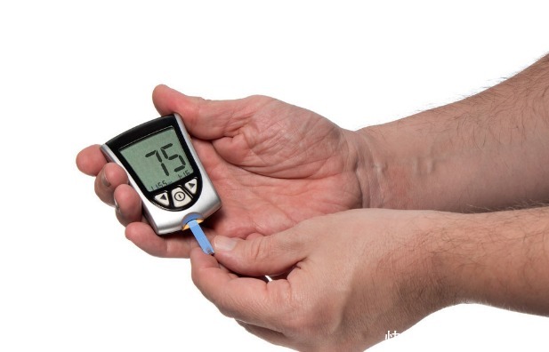 早晨起床决定一天血糖好坏！早起牢记“4要4不要”，你知道吗