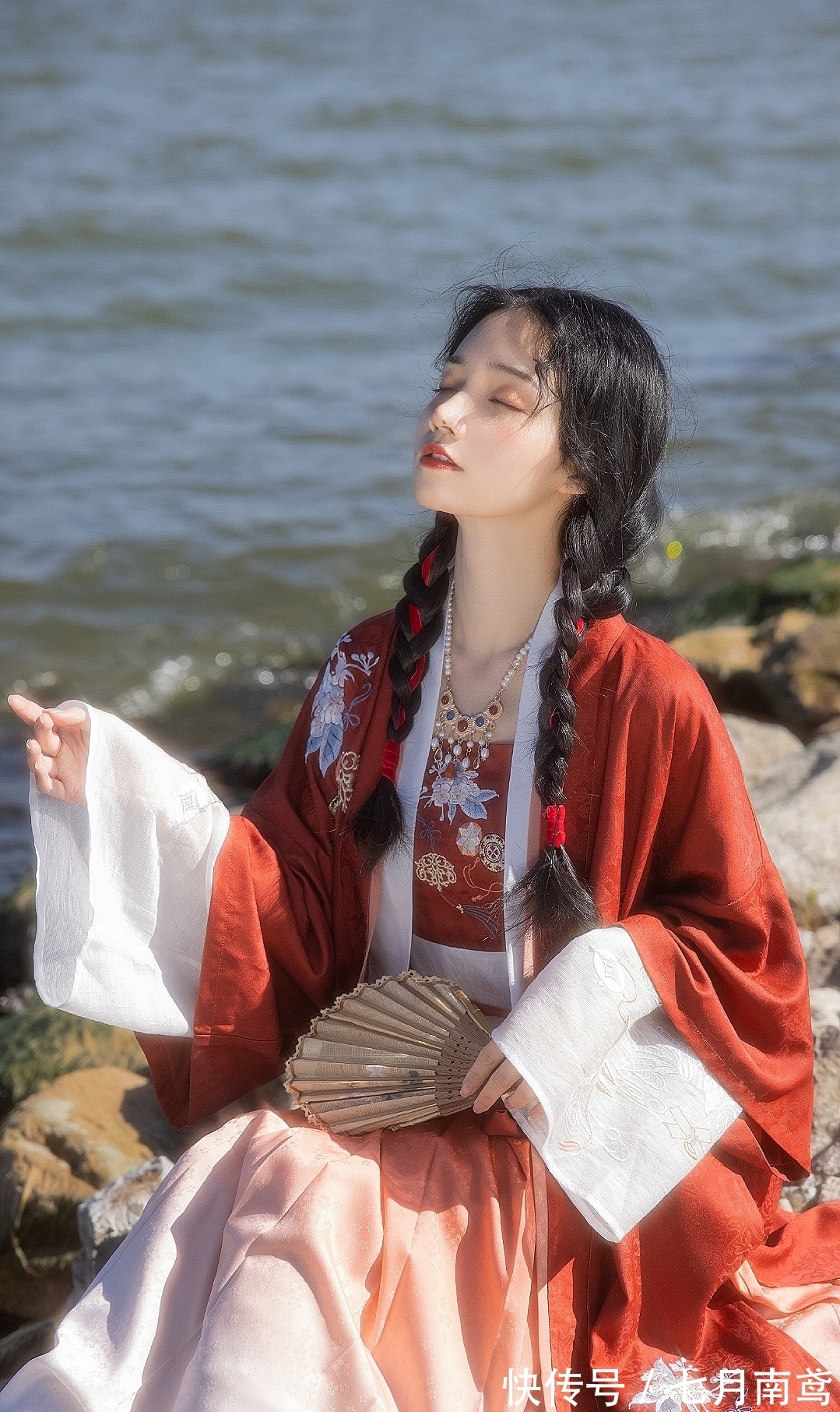 大海|曹操很经典的一首诗,初中课本常客,袁行霈:写出了大海的气魄