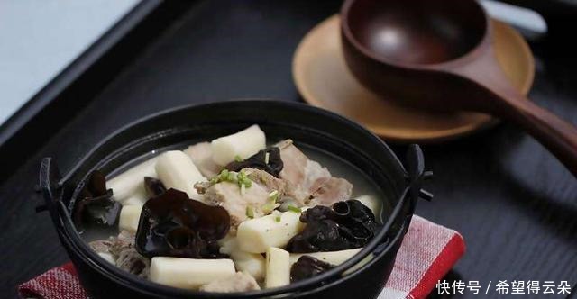 天冷了,多给家人喝这汤,上锅炖一炖,暖胃养胃,天越冷越要多喝