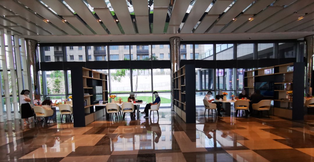 伟峰|长春伟峰东域二期开盘，总价近400万的房子，还没开盘就快没了