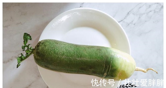 萝卜丸子|买萝卜时,选白萝卜好还是青萝卜教你1个小妙招,选出好吃萝卜!