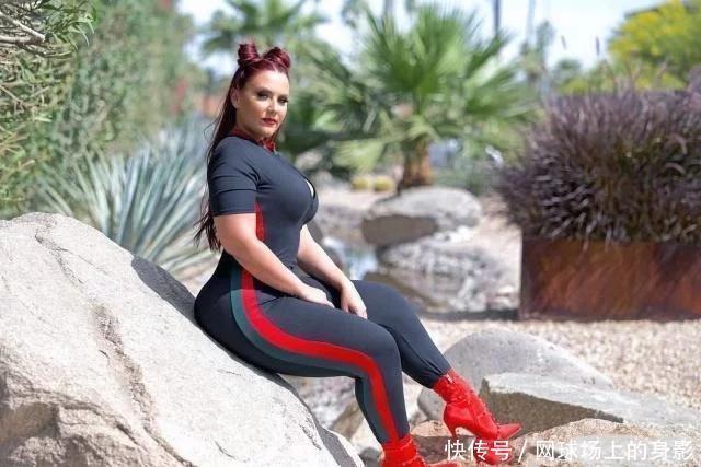 乌克兰美女|乌克兰美女，通过健身使自己的身材凹凸有致，还当上了大码模特