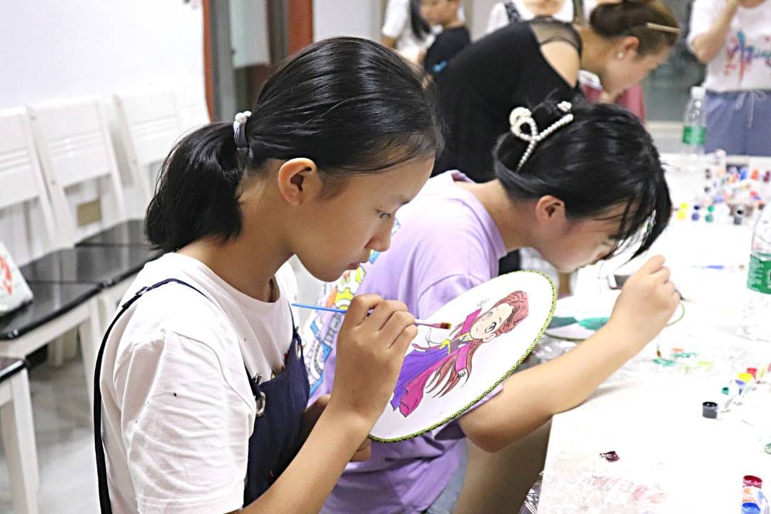 封面新闻|四川富顺给留守儿童的“爷爷奶奶”们上“隔代教育”课 帮助监护老人正确教育孩子