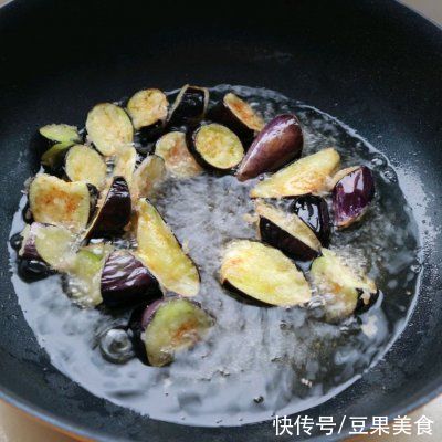 西红柿炒茄子|因为这道西红柿炒茄子，从此爱上了做饭