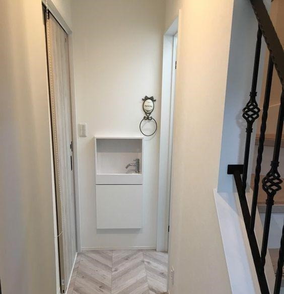 实用|把洗手台埋到墙里,卫生间一下变大了很多,美观又实用,好处多多