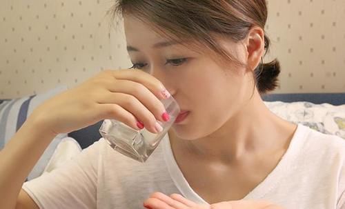 特征|女性雌性激素是否充足，一眼就能看出来，异常特征希望你都有