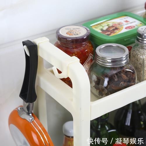 储物架|别往厨房里塞一堆“塑料袋”,学学聪明人怎么做,干净实用又省钱