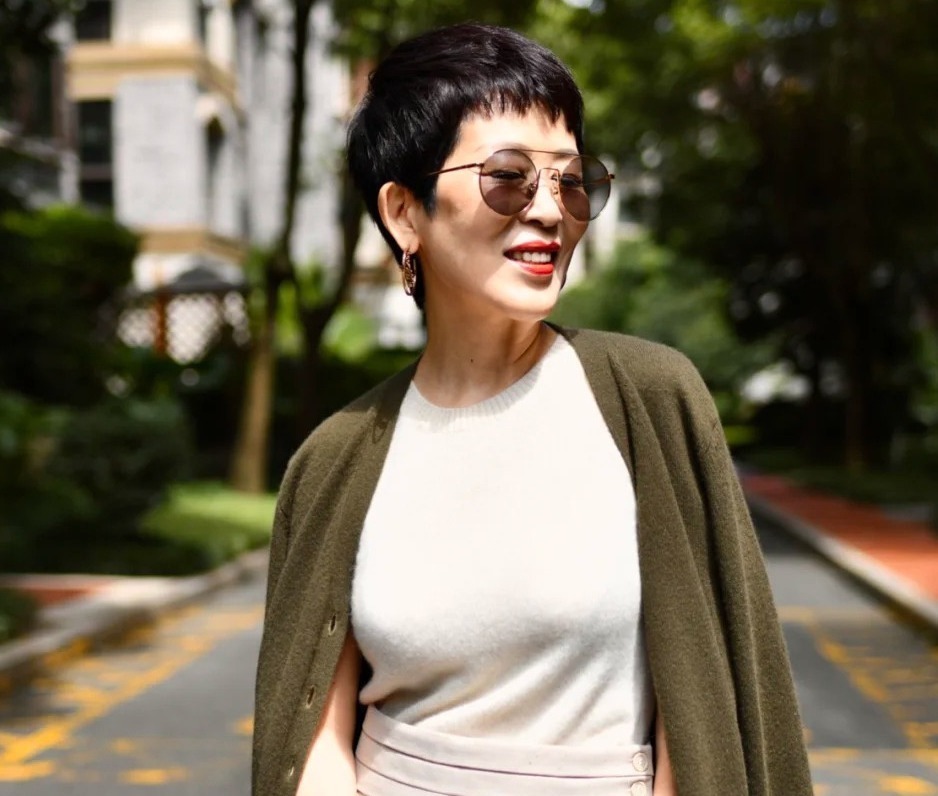 波波头 老年人别总烫小卷发型,学学三位60岁时髦奶奶的减龄发型,超洋气