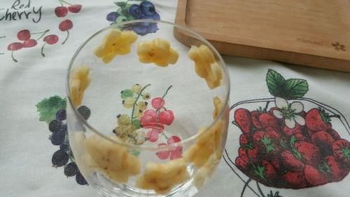 水果和酸奶的完美组合，入口丝滑，孩子们喜爱的甜品