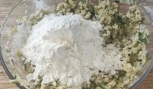 萝卜丸子最正确的做法，多加这一步，做出来外酥里嫩，营养美味又解馋！