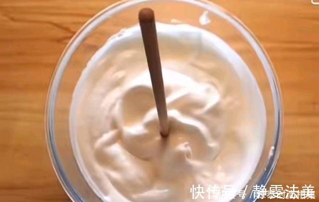 打发器|不用烤箱和打发器，也能做出蓬松渲染的蛋糕，慢妈教你做法零失败