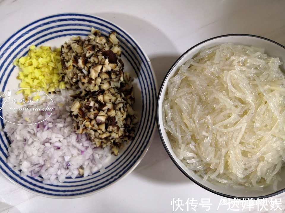 猪肉馅|蒸包子,此调馅法30年我都没换过,老好吃了,比肉包子还抢手