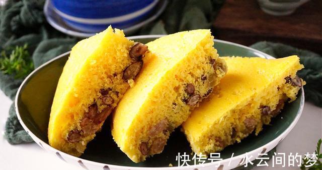 清香|8月吃鲜玉米正当时，打入2个鸡蛋，不炒不煮，蓬松暄软又清香