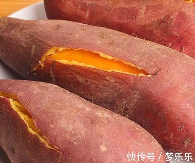 吃了20多年红薯,头一次知道这种做法,盖子一揭开直流口水,真香