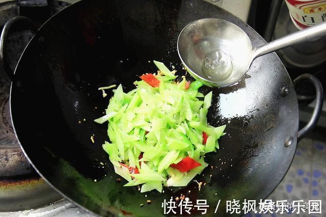 立秋后，多吃这种补锌的蔬菜，清香脆嫩还爽口，滋补营养除秋燥