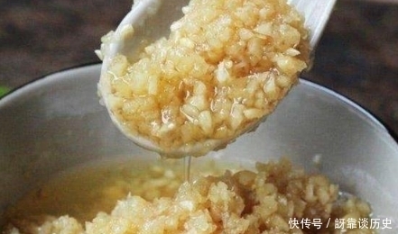 香浓|炸蒜蓉,别直接炸蒜末!牢记3要点,蒜蓉不苦不发黑,香浓味道好