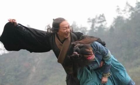 韦一笑每次运功,都要吸一人的血压制寒毒,为何唯独不敢吸蛛儿的血
