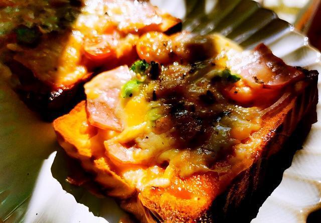 在家|用吐司替代披萨皮,在家就可以轻松吃披萨