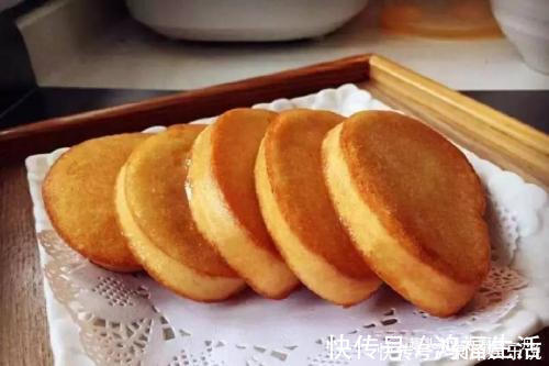 软炸馒头片,直接挂鸡蛋就错了,难怪不好吃,大厨这样做才对