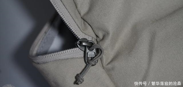 35个矿泉水瓶制作的背包——STOCKHOLM城市背包简评