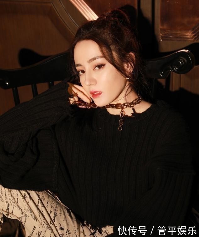 双马尾 别再披头散发了!这4款“发型”才够美够撩人,总有一款适合你