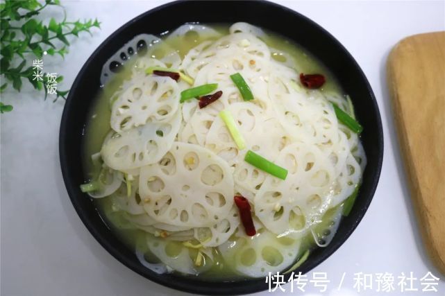 藕片|炒藕片，怎么做才能洁白又脆嫩？才知道，原来有这么多小技巧