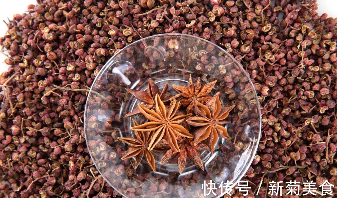 白萝卜|炖鱼汤时,牢记“2不放3窍门”,鱼汤奶白又鲜美,好喝没腥味