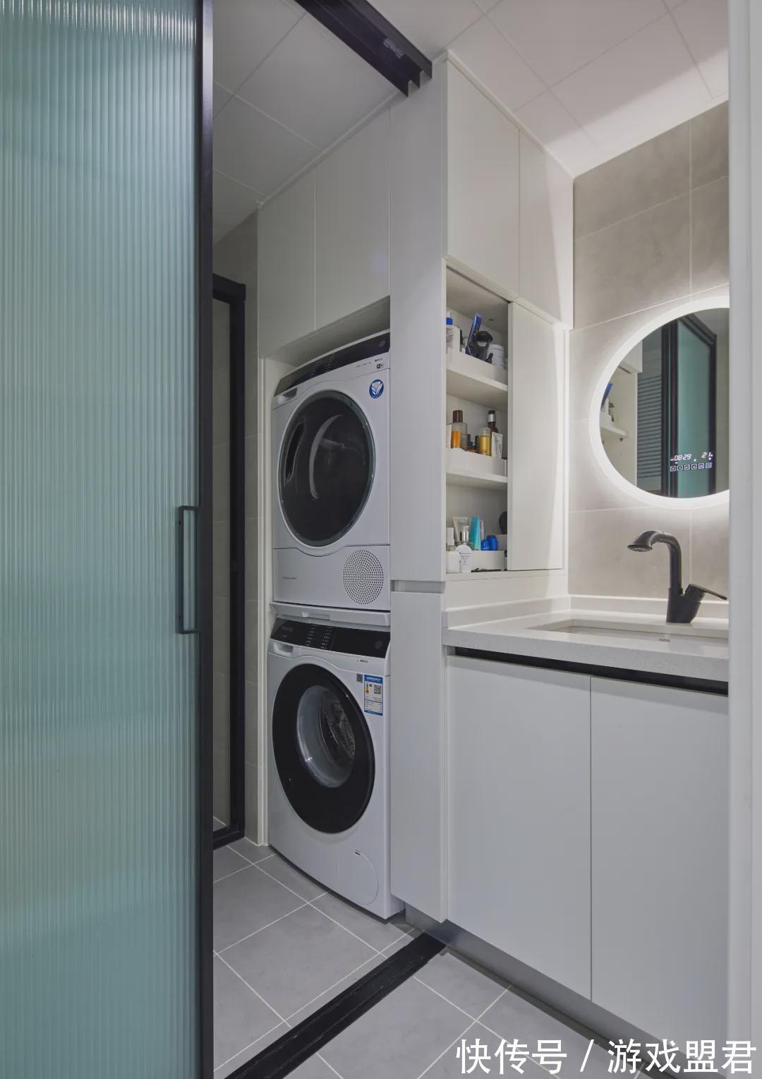 隐形晾衣架|别人家颜值爆表的休闲区阳台,衣服到底是怎么晾的?