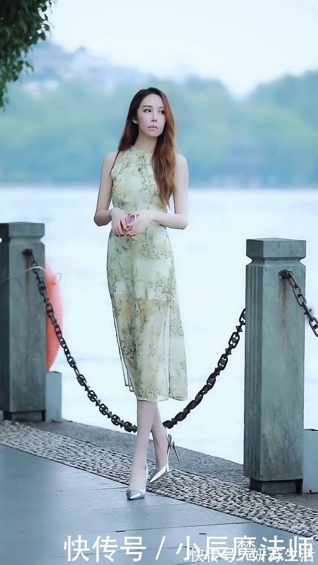 小姐姐|小姐姐爱穿半透明旗袍,优雅时尚有韵味,尽显知性轻熟魅力