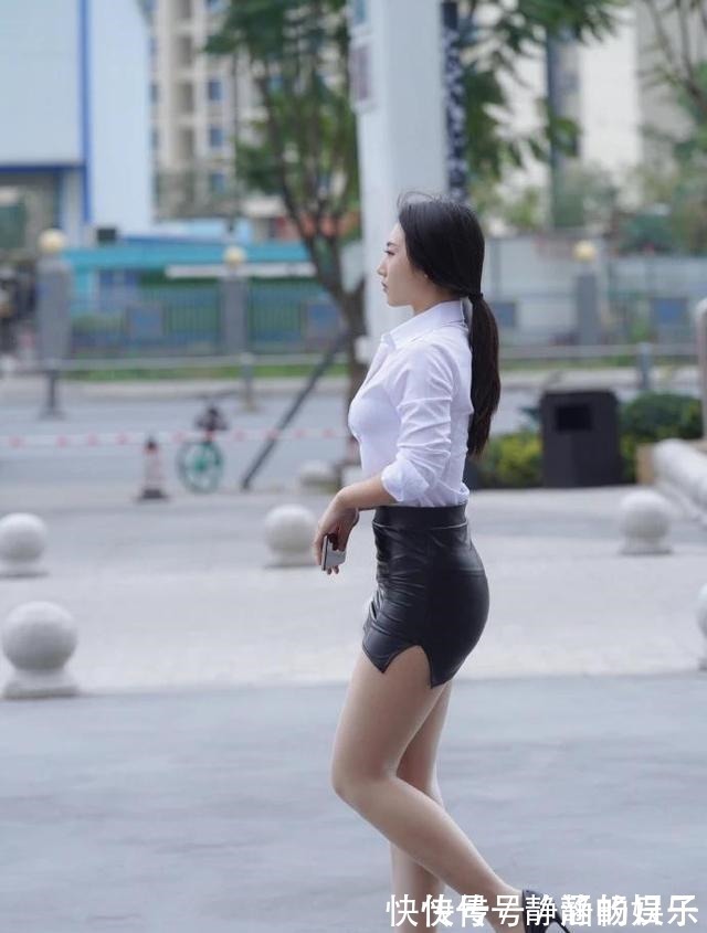 小皮裙 白色衬衫搭配黑色包臀裙,优雅又知性,给你不一样的职场穿搭!