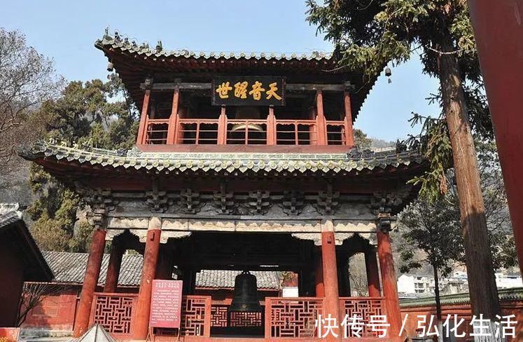 报恩寺|中国“最奢侈”的寺庙，全寺用楠木建成，共雕刻有9999条龙