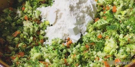 简单|天热了要多吃这菜,简单蒸一蒸,鲜嫩又美味,一上桌就抢光光