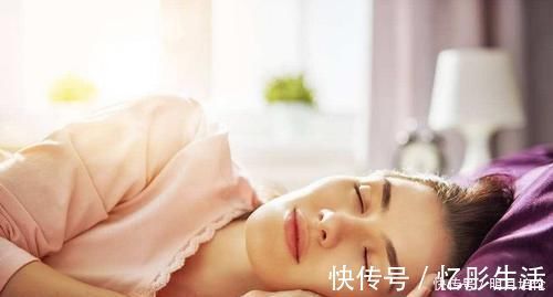 失眠多梦|失眠越严重“越管用”,这1物,家里都有,每天吃一点,整晚安睡