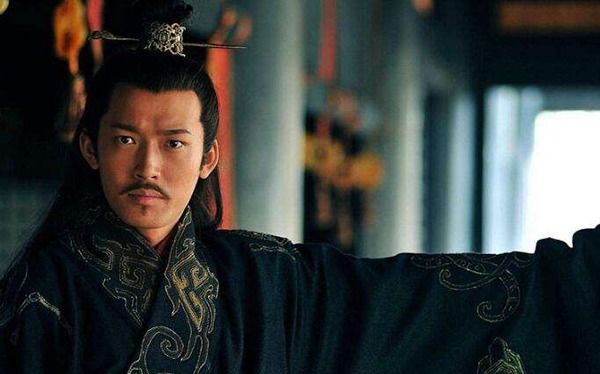 历史|三国连年混战,外族胡人却不敢越雷池半步,你看镇守边关的是谁