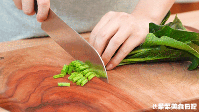 天这么热别吃饭了!这一碗美味,酸爽开胃又低脂