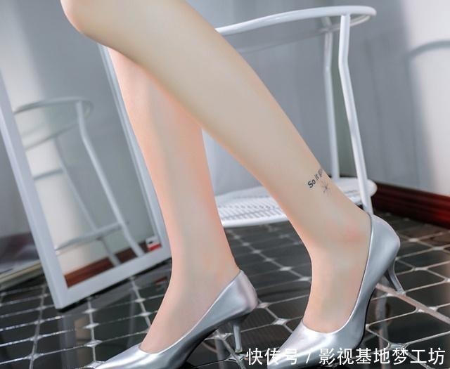 纤细|尖头高跟鞋的搭配,让你在各种风格之间,随意切换