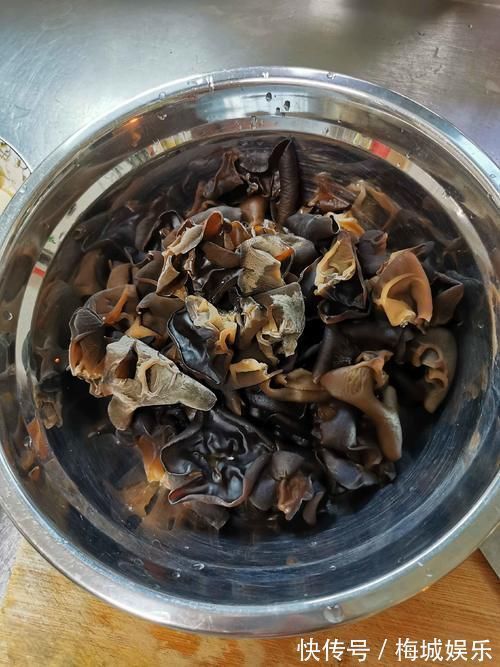 秘密|“长寿老人”的秘密被发现,我国产量大却没人吃,含钙量比牛奶高