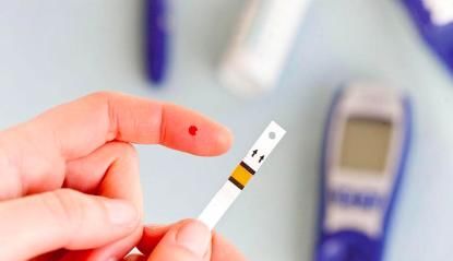 降血糖|爱喝茶的人注意了，高血糖人群喝茶有这些禁忌，早了解或能救你一命