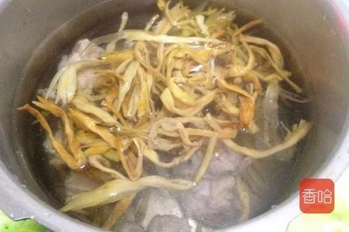 排骨|失眠最怕这个菜,农村很常见,隔三岔五吃一次,睡眠好一觉到天亮