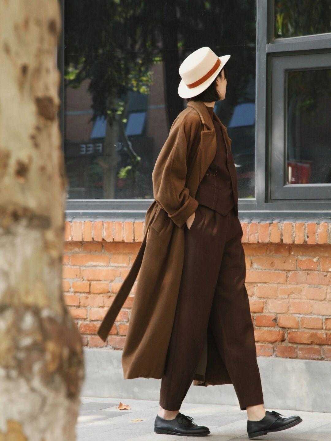 半身裙 大衣的搭配指南,学会这8套穿搭就够了,让你整个冬天都高级时髦