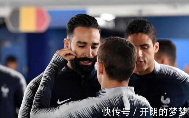 拉米|決戰(zhàn)夜前法國全隊(duì)必干件事 迷信 別說還真管用