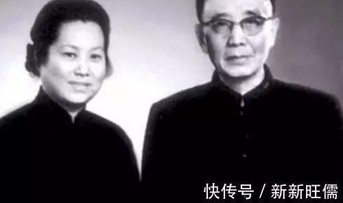 鲁迅#郭沫若用4字骂鲁迅,鲁迅加1字回骂,世人笑称,这便是老郭的一生